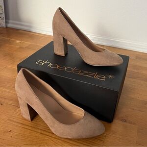 Taupe / Nude Pumps